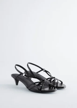 Sandalias de cuero con tiras