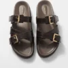 Sandalias de cuero con tiras cruzadas