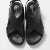 Sandalias de cuero entrecruzadas