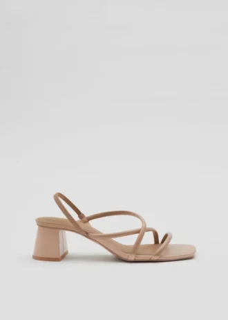 Sandalias de tacón grueso con tiras