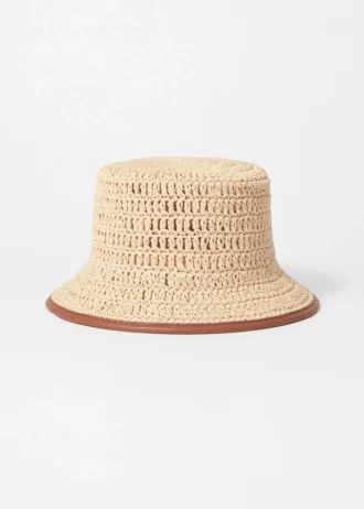 Sombrero de paja con ribete decorativo
