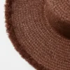 Sombrero de paja de rafia deshilachada
