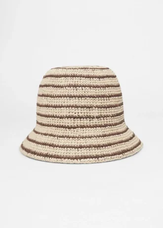 Sombrero de paja tejido