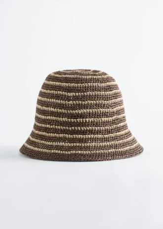Sombrero de paja tejido