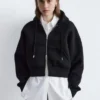 Sudadera con capucha y cremallera de escafandra corta