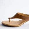 Tacones bajos de cuero