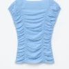 Top con mangas casquillo y fruncidos