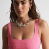 Top de bikini con cuello cuadrado y textura