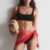 Top de bikini con cuello cuadrado y textura