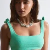 Top de bikini con lazo