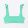 Top de bikini con lazo