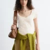 Top de jersey con fruncido en el pecho