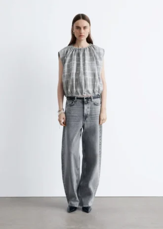 Top de seda con cordones