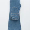 Vaqueros slim de talle bajo y corte acampanado