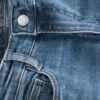 Vaqueros slim de talle bajo y corte acampanado