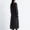 Vestido camisero midi de satén
