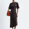 Vestido camiseta midi asimétrico