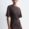 Vestido camiseta midi asimétrico