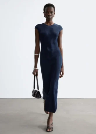 Vestido largo ajustado de satén