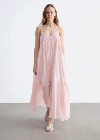 Vestido largo con tirantes bordados