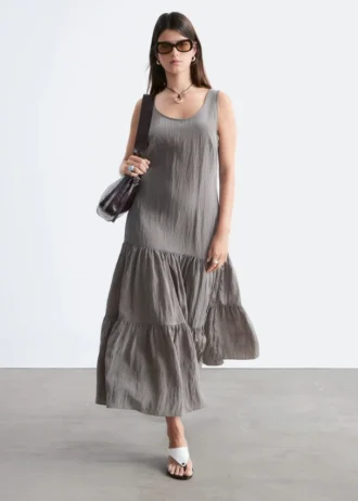 Vestido largo con volantes