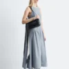 Vestido midi acampanado