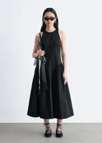 Vestido midi acampanado