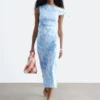 Vestido midi asimétrico con estampado de cachemira