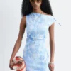 Vestido midi asimétrico con estampado de cachemira