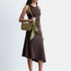 Vestido midi asimétrico con fruncidos