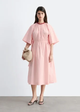 Vestido midi con cordón