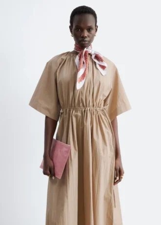 Vestido midi con cordón