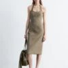 Vestido midi con cuello halter