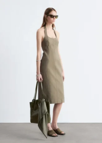 Vestido midi con cuello halter