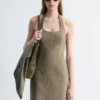 Vestido midi con cuello halter