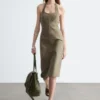 Vestido midi con cuello halter