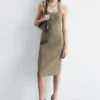 Vestido midi con cuello halter