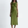 Vestido midi con escote en forma de ojo de cerradura y fruncidos