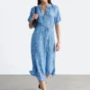 Vestido midi con lazo en la cintura
