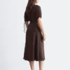 Vestido midi con lazo en la cintura