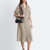 Vestido midi con lazo en la cintura