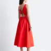 Vestido midi con lazo en la espalda