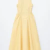 Vestido midi con lazo en la espalda