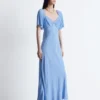Vestido midi con mangas con volantes