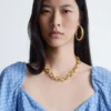 Vestido midi con mangas con volantes