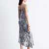 Vestido midi con tirantes y estampado floral