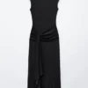 Vestido midi cruzado por delante