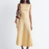Vestido midi de lino acampanado