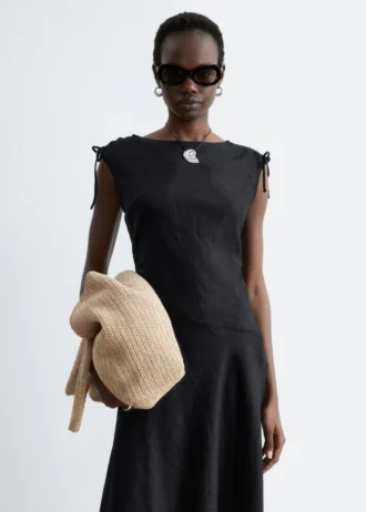 Vestido midi de lino acampanado