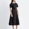 Vestido midi de lino acampanado